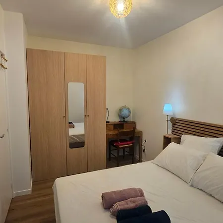 Quatro Rue Du Theatre Apartment *