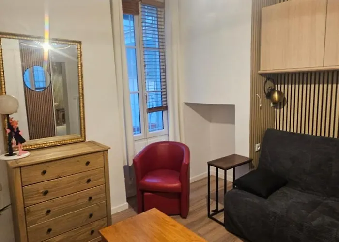 Quatro Rue Du Theatre Διαμέρισμα *
